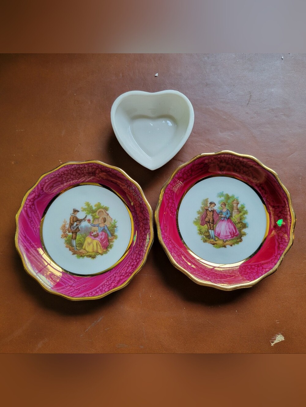 2 Limoges Veritable Porcelain d'art Rimmed 4" Plate Victorian Courting Couple